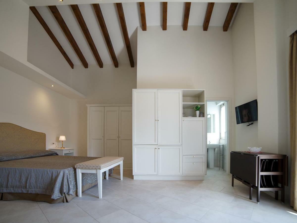 Marina Di Savoca Apartment Santa Teresa Di Riva Ngoại thất bức ảnh