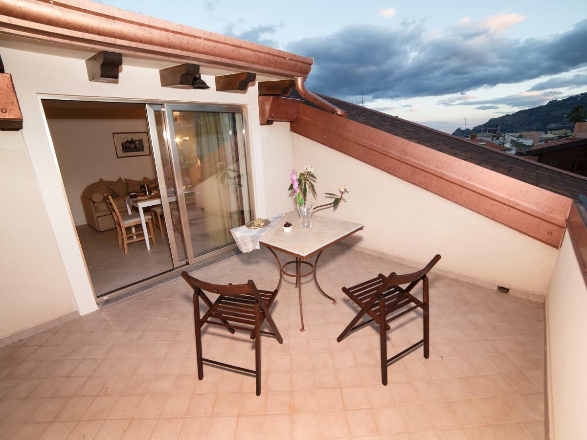 Marina Di Savoca Apartment Santa Teresa Di Riva Ngoại thất bức ảnh