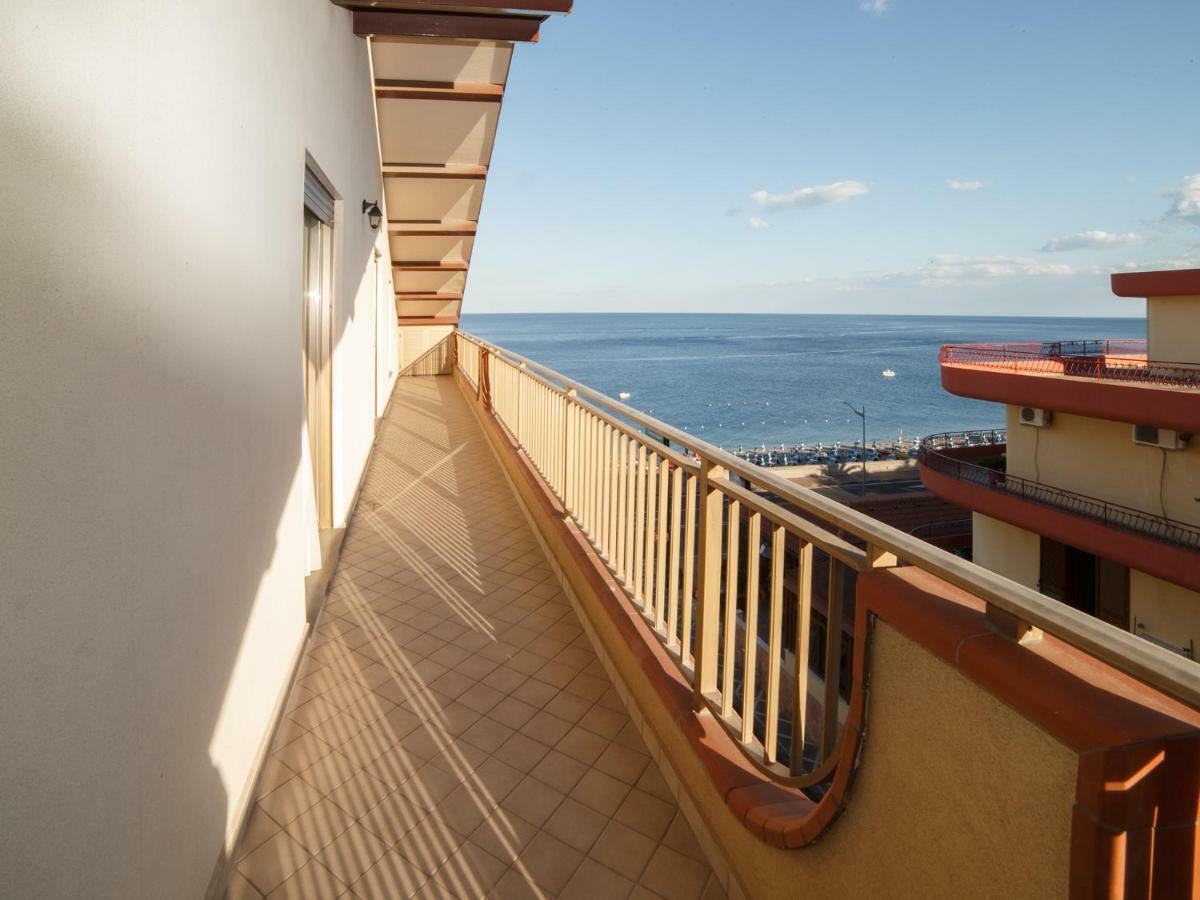Marina Di Savoca Apartment Santa Teresa Di Riva Ngoại thất bức ảnh